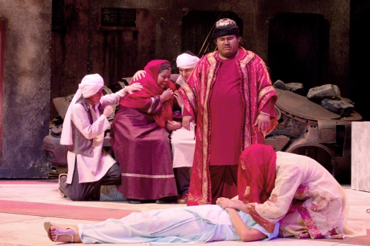 Romeo and Juliet - October 2008 - Fullerton College Theatre Arts Department